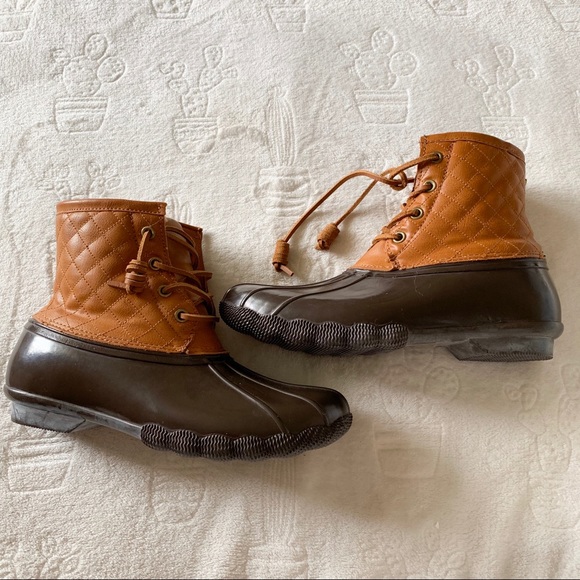 Steve Madden Shoes - ☀️Steve Madden Tillis Rubber Duck Boots
